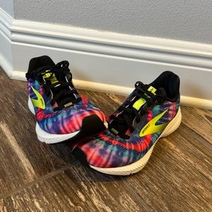 Brooks Launch 8 Tie-Dye running shoes